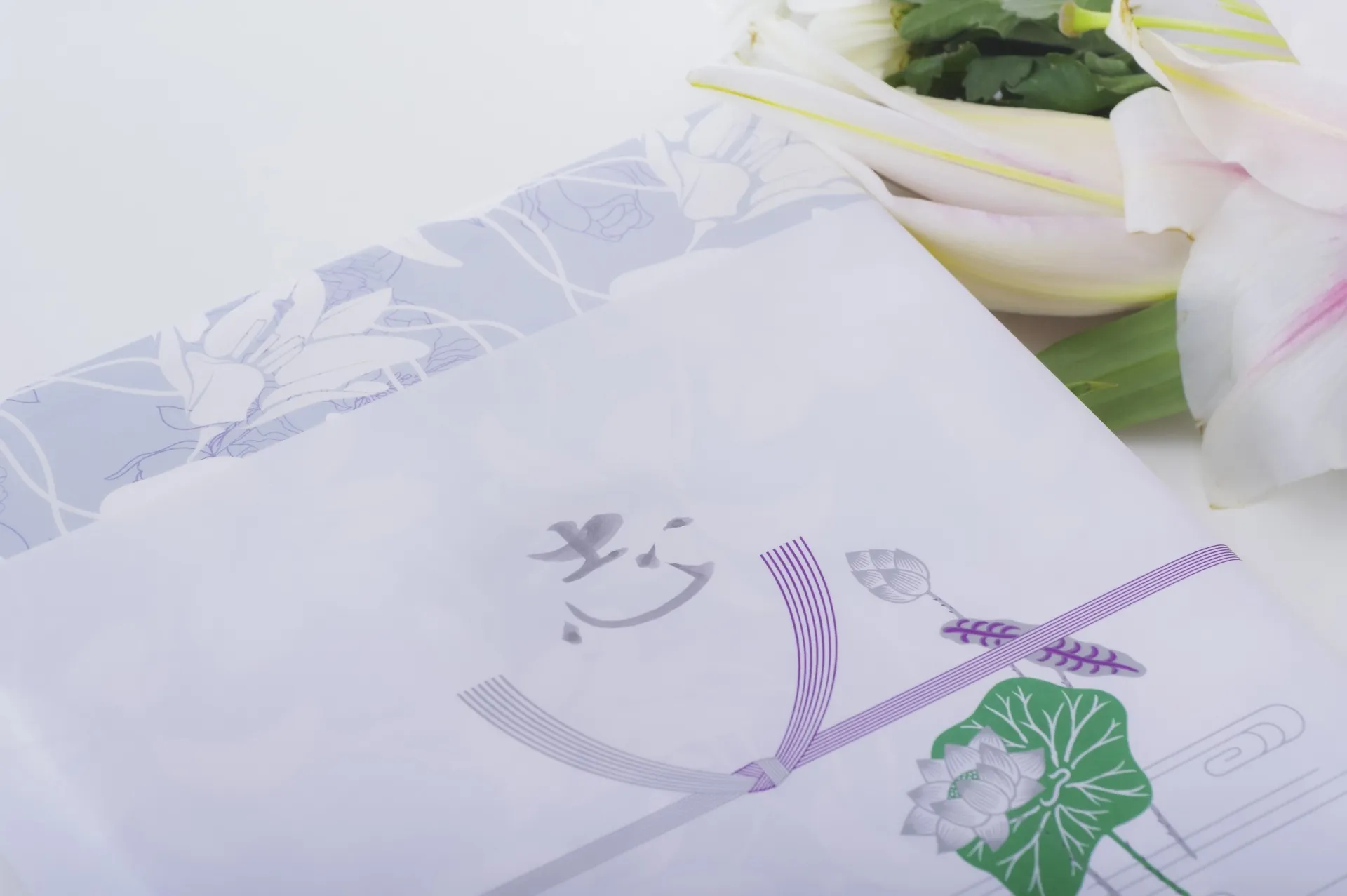 初盆のお返しでやってはいけないタブーとは?避けるべき品物やマナーを解説